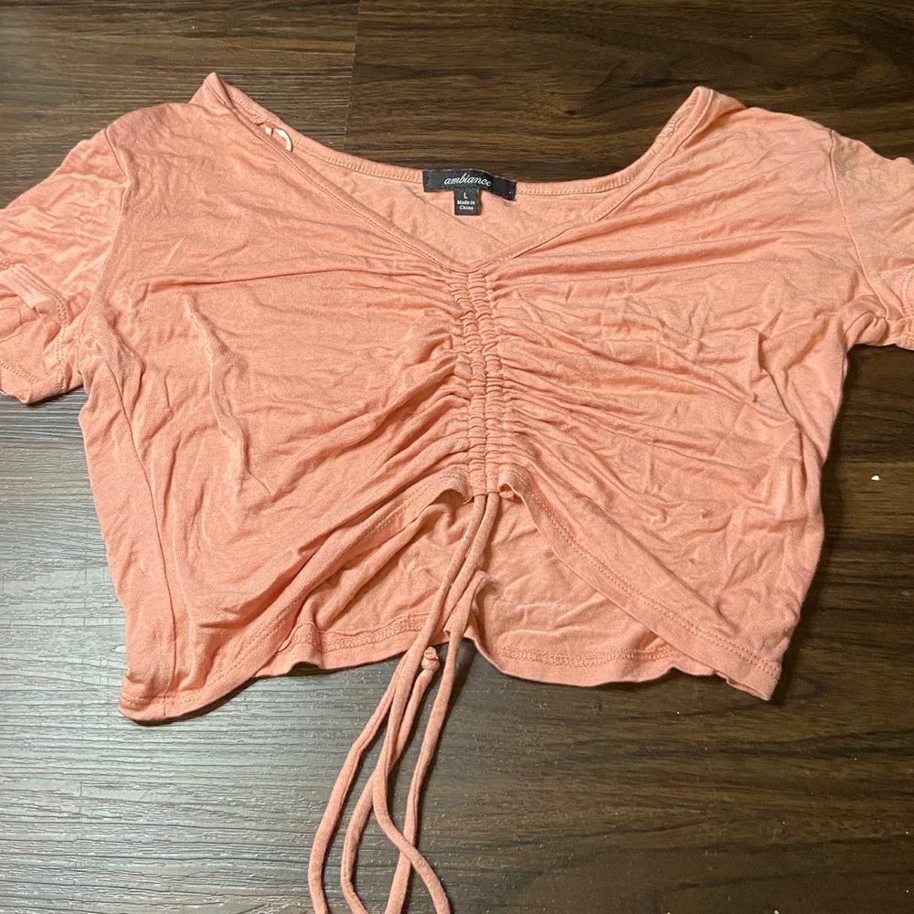 Scrunch up top
